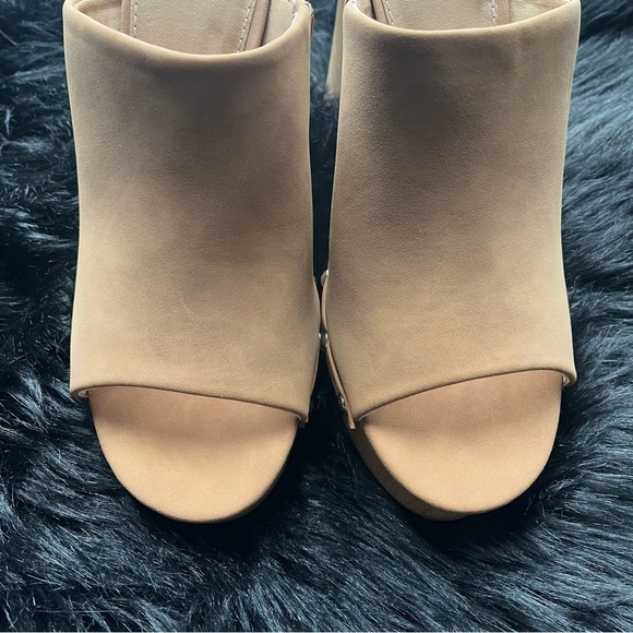 DV by Dolce Vita “Cory” Clogs - Picture 10 of 15